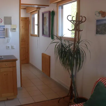 Le Leman Apartment Champanges